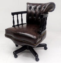 Afbeelding in Gallery-weergave laden, Bureaustoel Admiral Brown handwish antiek rundleder