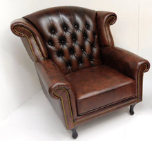 Afbeelding in Gallery-weergave laden, Chesterfield Queen Anne bankstel 3-1-1 zits CROWN antiek bruin leer