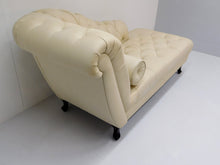 Afbeelding in Gallery-weergave laden, Chesterfield Day-bed DELANO leder Pure White
