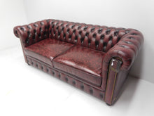 Afbeelding in Gallery-weergave laden, Chesterfield bank "Springfield" - 3 zits - Antiek Leder Burgundy (Bordo rood)