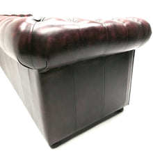 Afbeelding in Gallery-weergave laden, Chesterfield bank SPRINGFIELD - 4 zits met 4 kussens - Leder Burgundy (Bordo Rood)