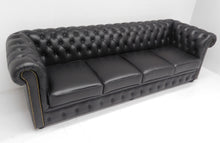 Afbeelding in Gallery-weergave laden, Chesterfield bank - "SPRINGFIELD" - 4 zits met 4 kussens - Rundleder zwart (mat) - 250 cm