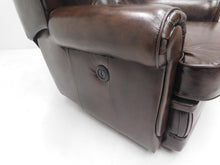 Afbeelding in Gallery-weergave laden, Chesterfield relaxfauteuil "STING" - Elektrisch verstelbaar - Leder Brown
