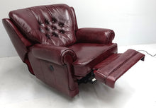 Afbeelding in Gallery-weergave laden, Chesterfield relaxfauteuil "STING" - Elektrisch verstelbaar - Leder Burgundy (Bordo rood)