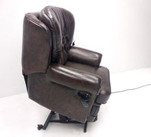 Afbeelding in Gallery-weergave laden, Chesterfield Relaxfauteuil "STING" - Elektrisch verstelbaar met opstahulp - leder Brown