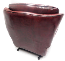 Afbeelding in Gallery-weergave laden, Chesterfield Relaxfauteuil "STING" - Elektrisch verstelbaar met opstahulp - leder Burgundy (Bordo Rood)