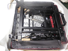 Afbeelding in Gallery-weergave laden, Chesterfield Relaxfauteuil "STING" - Elektrisch verstelbaar met opstahulp - leder Burgundy (Bordo Rood)