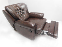 Afbeelding in Gallery-weergave laden, Chesterfield Relaxfauteuil "STING" hand verstelbaar Handwish leder Brown (Donkerbruin)