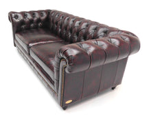 Afbeelding in Gallery-weergave laden, Chesterfield bank Wimbledon 3 zits Antiek handwish leder Bordo