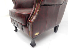 Afbeelding in Gallery-weergave laden, Chesterfield Wingchair &quot;Aberdeen&quot; - Handwish leder Burgundy
