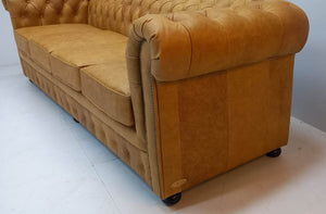 Chesterfield - 4 zits bank "SPRINGFIELD" 250 cm met 4 kussens - Vintage Rundleder lichtbruin